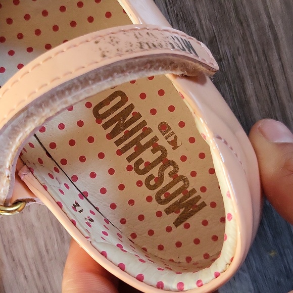 Moschino l pink shoes l baby l size 4 l baby shoe l designer l flat l soft peach - Picture 6 of 8